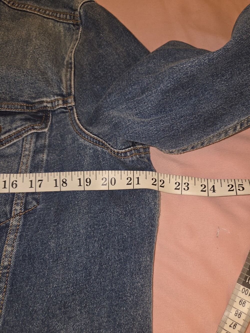 Levi's Men's Dark Blue Denim Trucker Jacket - Classic Trucker Style - Picture 6 of 9